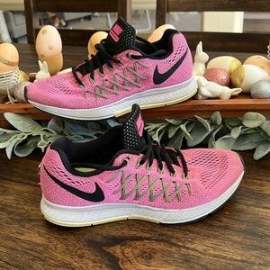 Nike Womens Air Zoom Pegasus 32 Pink Pow/Barely Volt/Ghost Green/Black Sneak 8.5